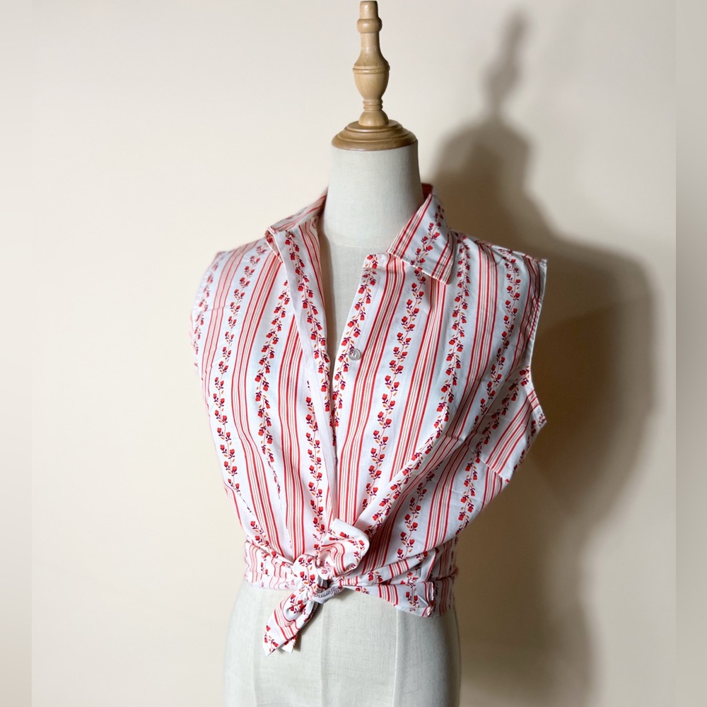 VINTAGE 60s/70s Permanent Press Red Floral Stripe Sleeveless Button Down Shirt L
